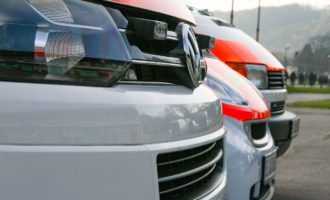 Automobile