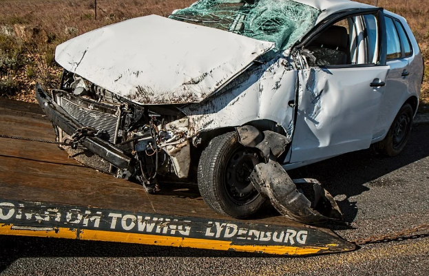 Staying calm in car accident is important